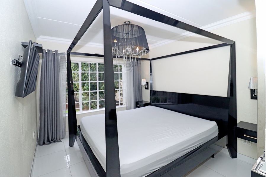 3 Bedroom Property for Sale in Robindale Gauteng