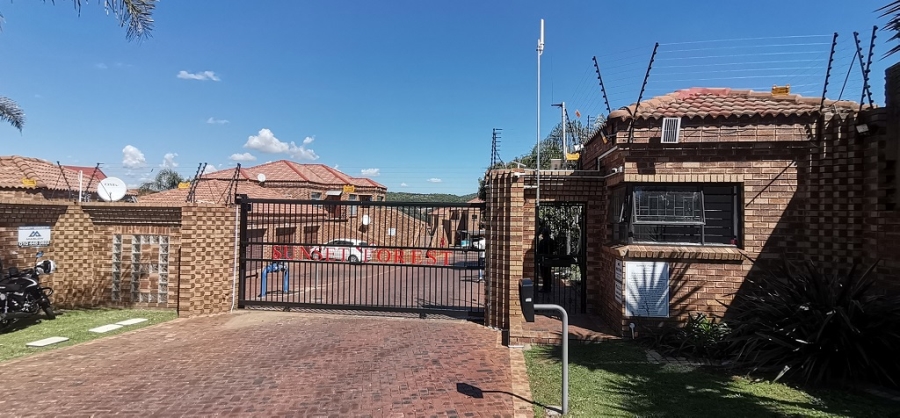 2 Bedroom Property for Sale in Liefde en Vrede Gauteng