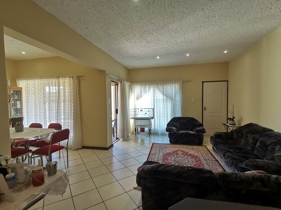 2 Bedroom Property for Sale in Liefde en Vrede Gauteng