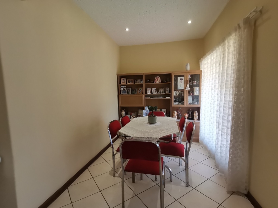 2 Bedroom Property for Sale in Liefde en Vrede Gauteng