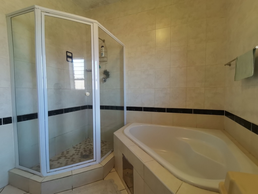 2 Bedroom Property for Sale in Liefde en Vrede Gauteng