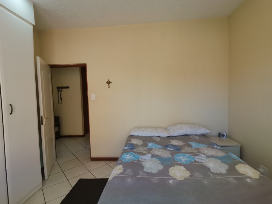 2 Bedroom Property for Sale in Liefde en Vrede Gauteng
