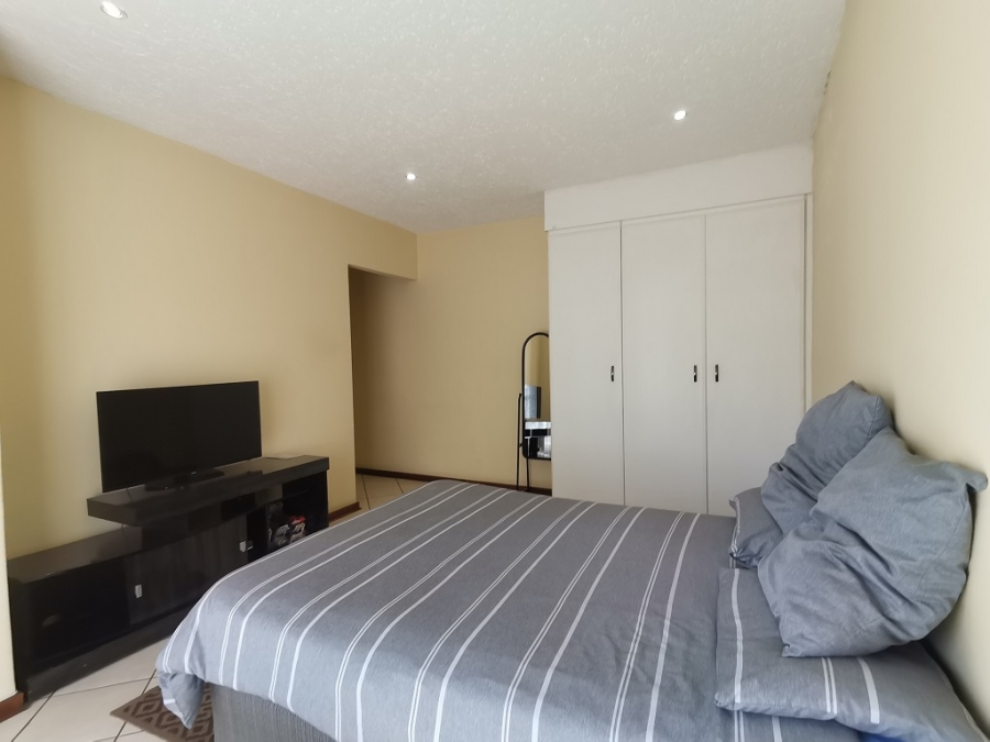 2 Bedroom Property for Sale in Liefde en Vrede Gauteng