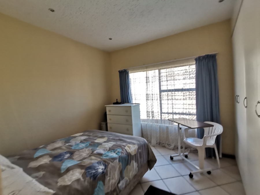 2 Bedroom Property for Sale in Liefde en Vrede Gauteng