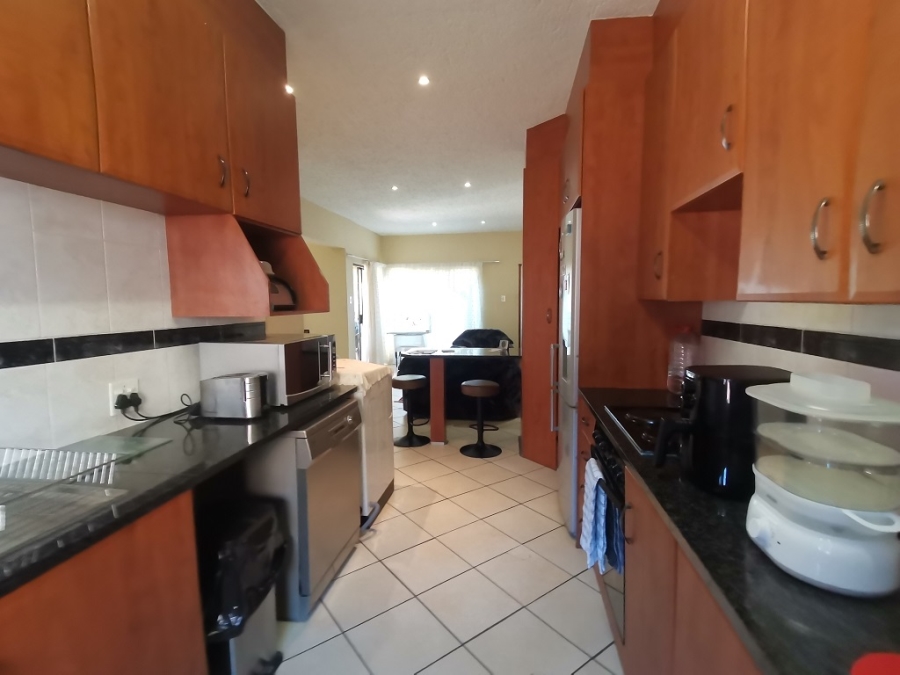 2 Bedroom Property for Sale in Liefde en Vrede Gauteng