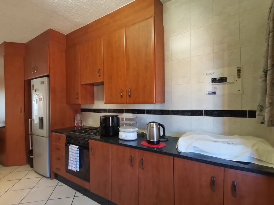 2 Bedroom Property for Sale in Liefde en Vrede Gauteng