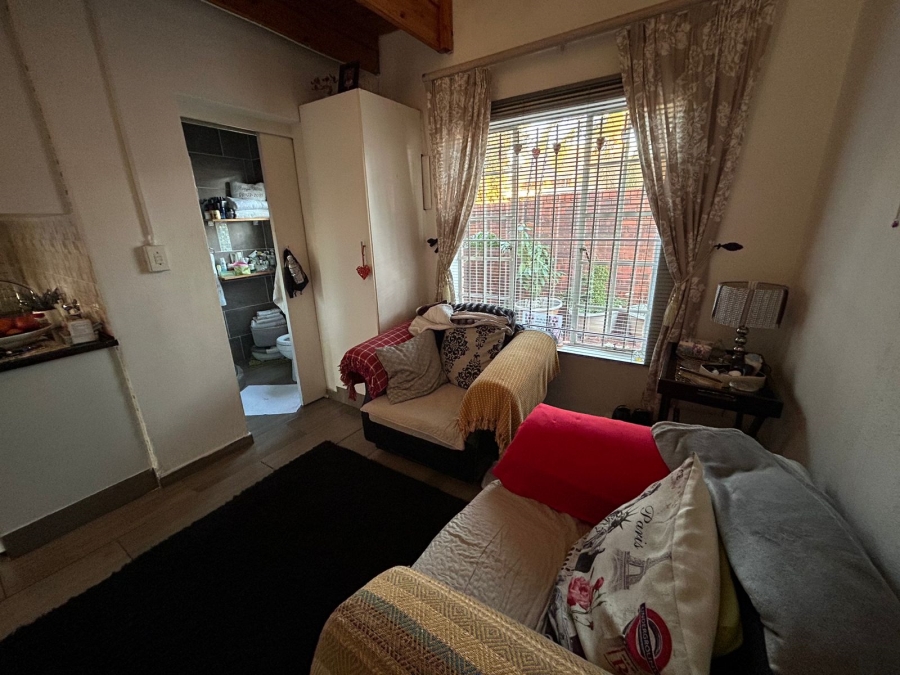To Let 1 Bedroom Property for Rent in Weltevreden Park Gauteng
