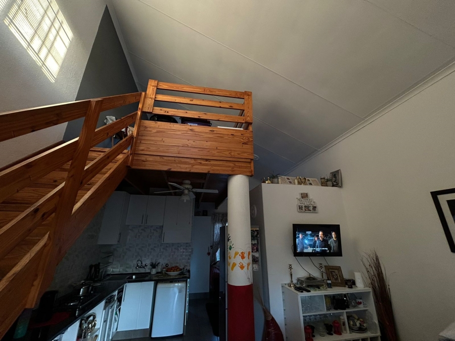To Let 1 Bedroom Property for Rent in Weltevreden Park Gauteng