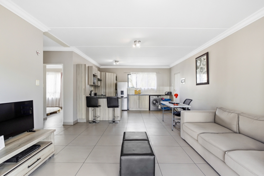 2 Bedroom Property for Sale in Broadacres Gauteng