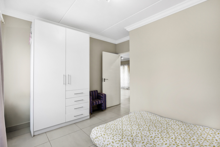 2 Bedroom Property for Sale in Broadacres Gauteng