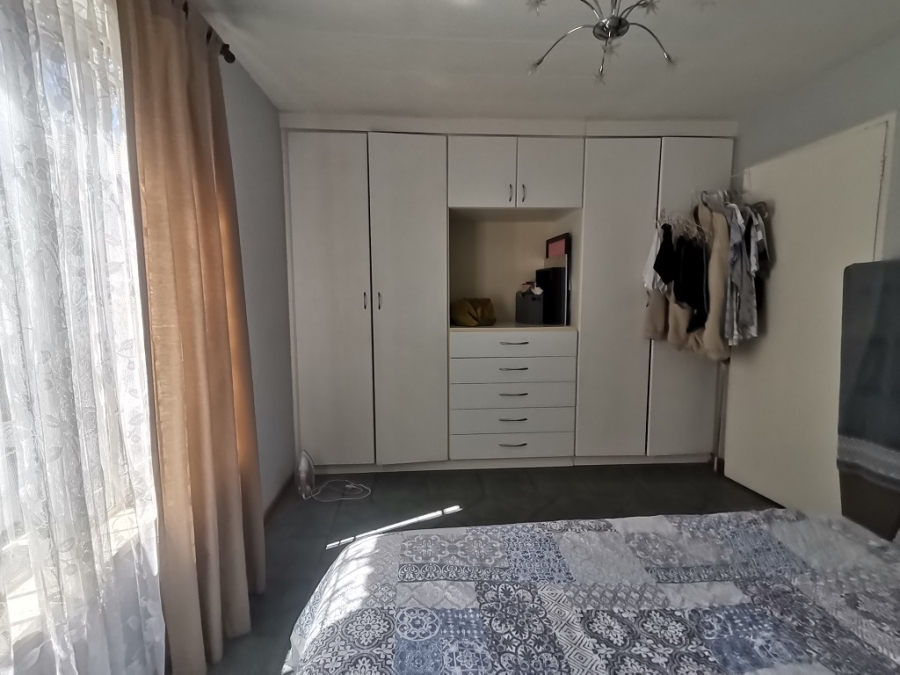 2 Bedroom Property for Sale in Bassonia Gauteng
