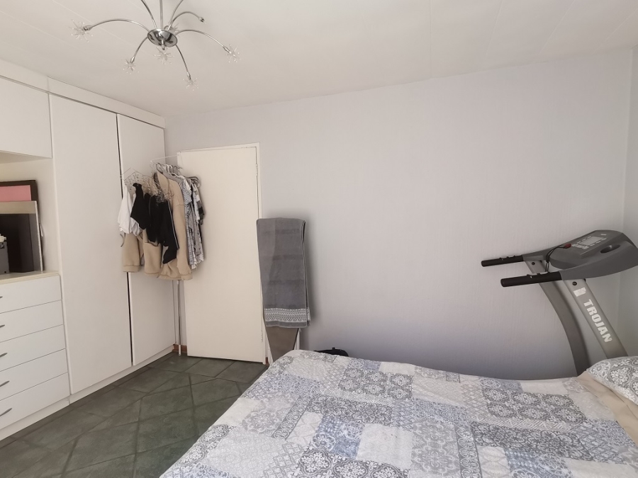 2 Bedroom Property for Sale in Bassonia Gauteng