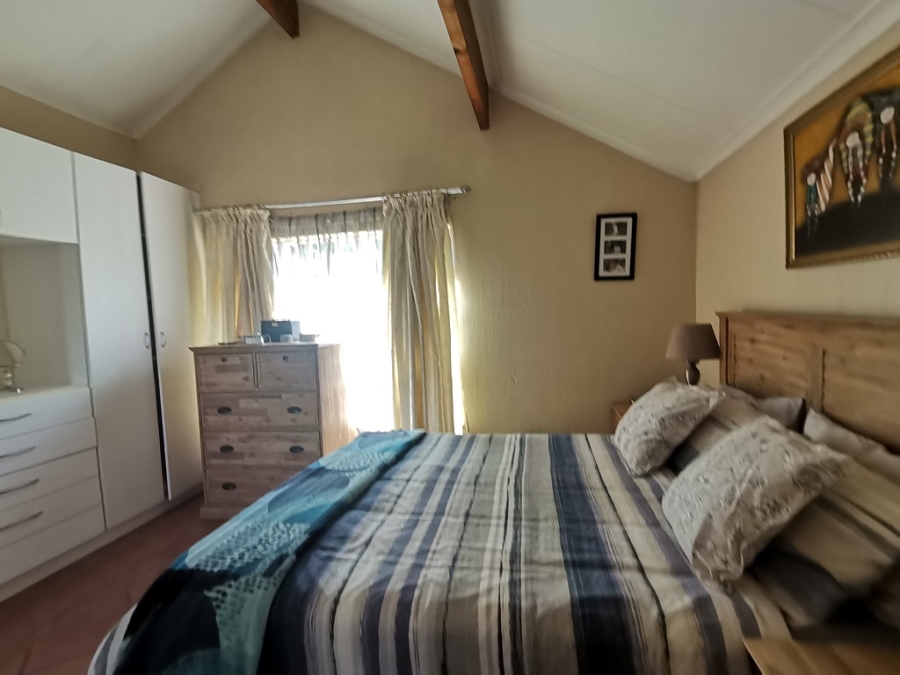 2 Bedroom Property for Sale in Bassonia Gauteng