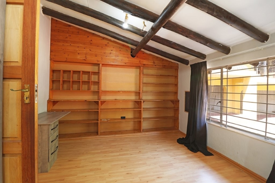 4 Bedroom Property for Sale in Weltevreden Park Gauteng