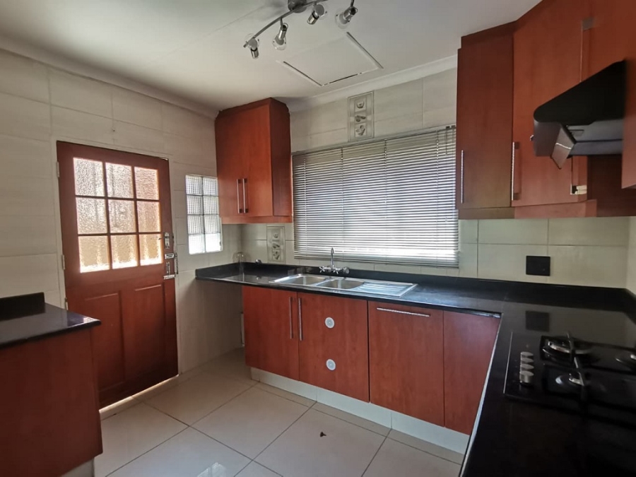 3 Bedroom Property for Sale in Bassonia Gauteng