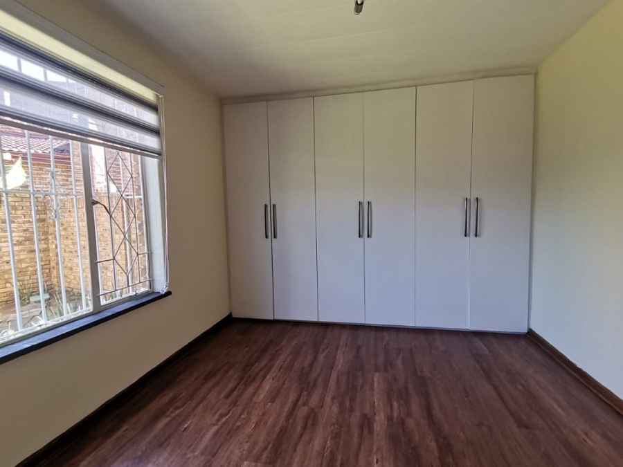 3 Bedroom Property for Sale in Bassonia Gauteng