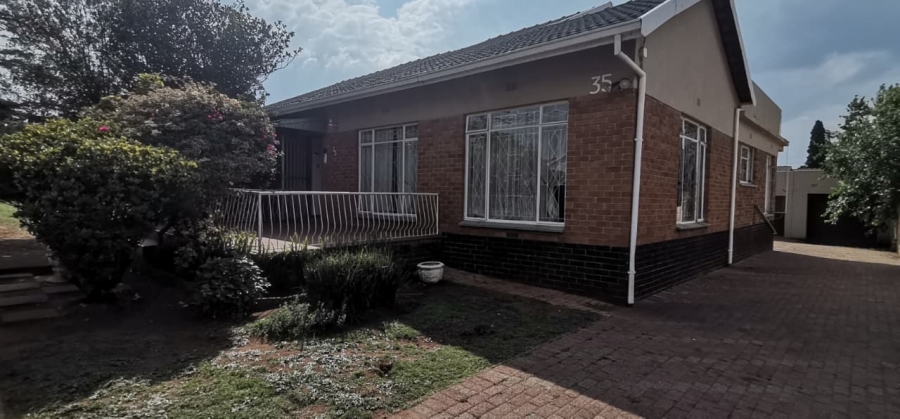 3 Bedroom Property for Sale in Tulisa Park Gauteng