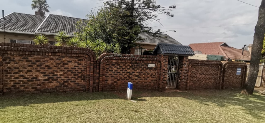 3 Bedroom Property for Sale in Tulisa Park Gauteng
