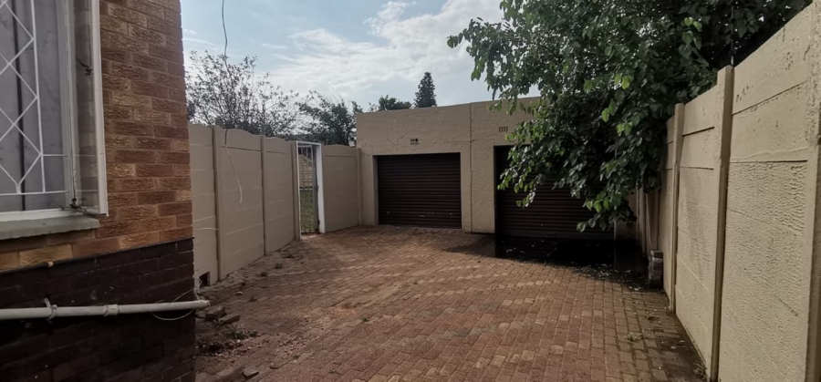 3 Bedroom Property for Sale in Tulisa Park Gauteng