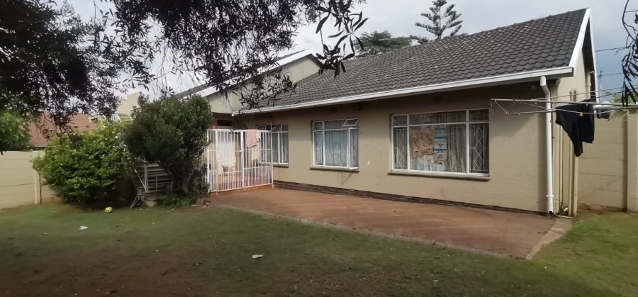 3 Bedroom Property for Sale in Tulisa Park Gauteng