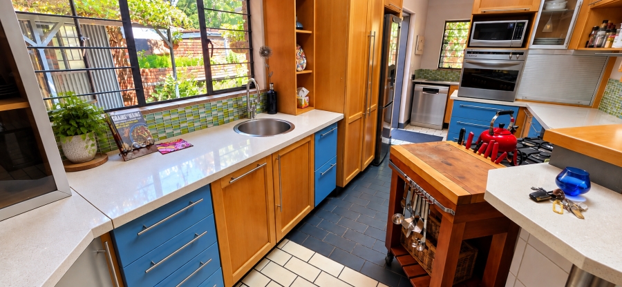 6 Bedroom Property for Sale in Irene Gauteng