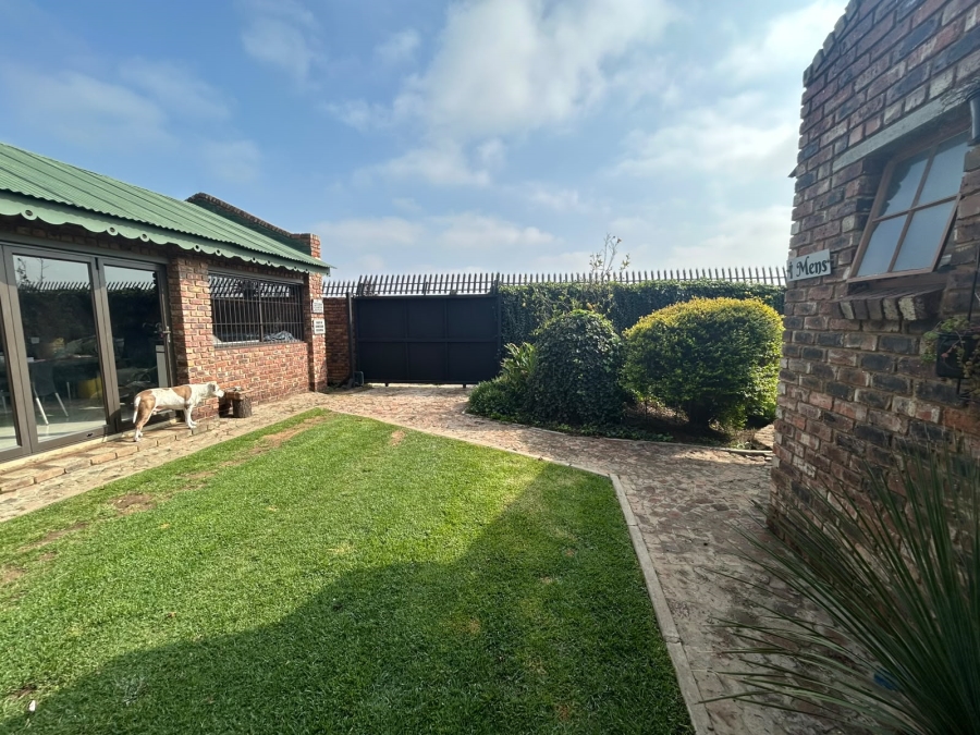 3 Bedroom Property for Sale in Three Rivers Gauteng