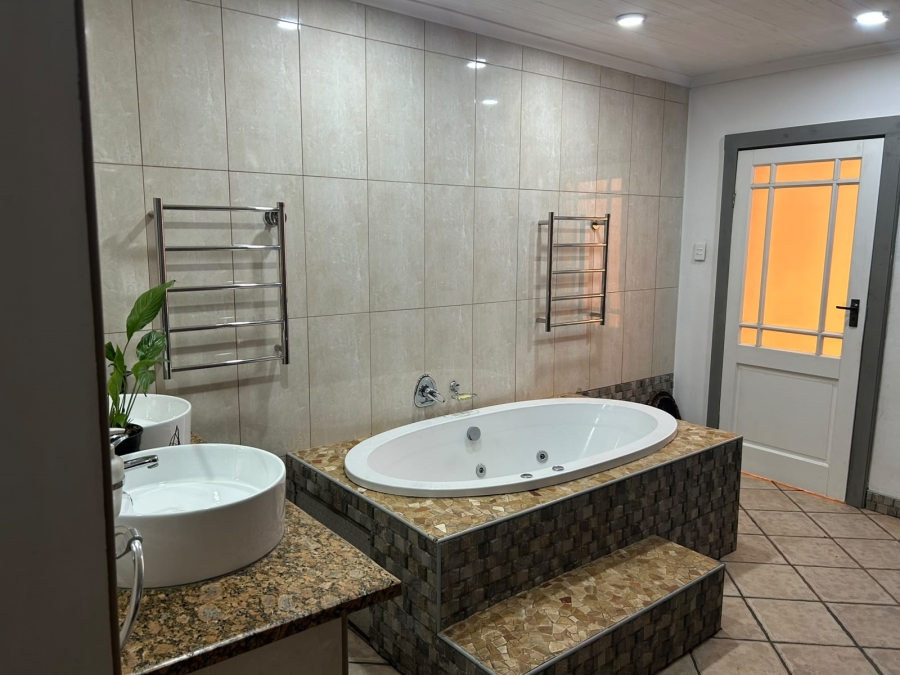 3 Bedroom Property for Sale in Three Rivers Gauteng
