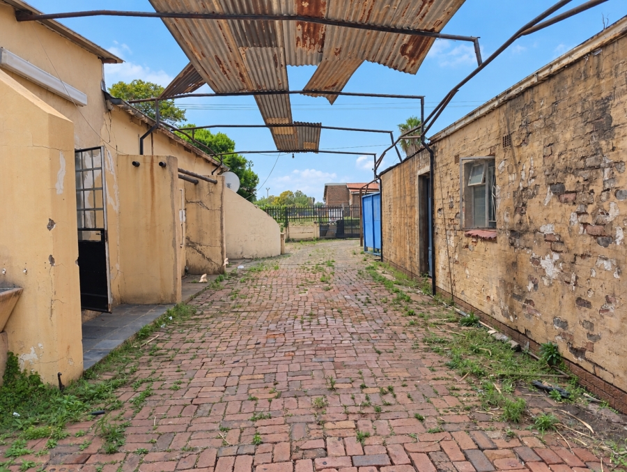 3 Bedroom Property for Sale in Gezina Gauteng