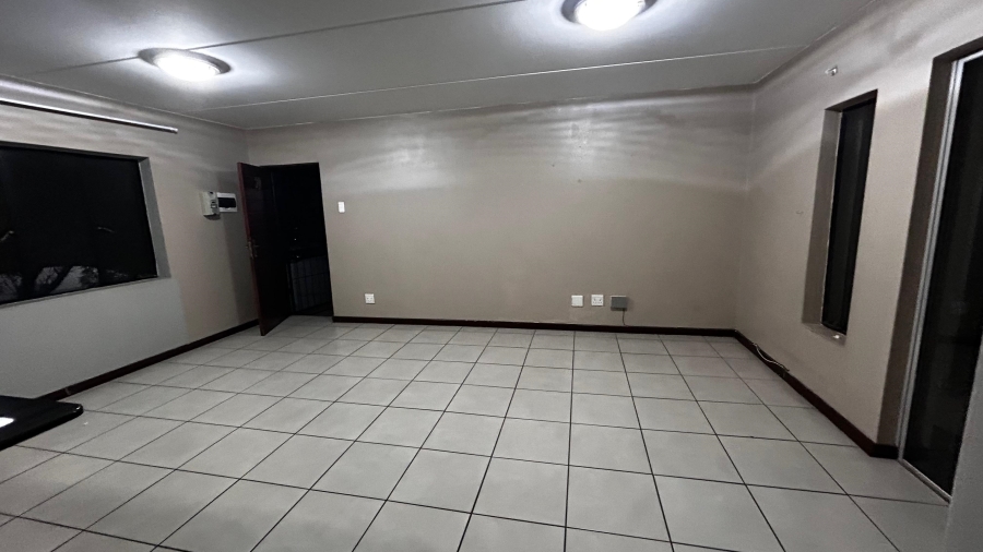 2 Bedroom Property for Sale in Ravenswood Gauteng