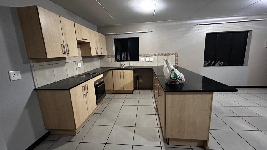 2 Bedroom Property for Sale in Ravenswood Gauteng