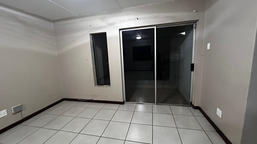 2 Bedroom Property for Sale in Ravenswood Gauteng