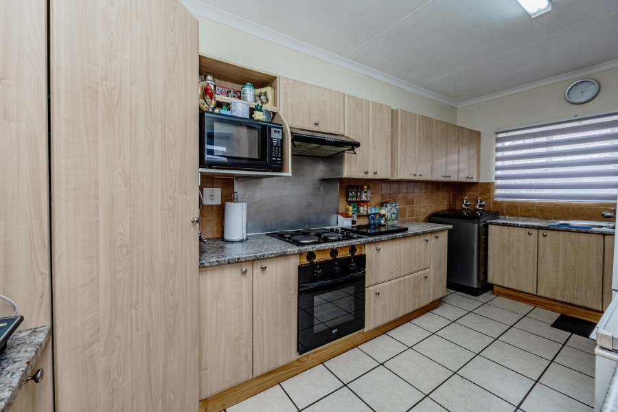 3 Bedroom Property for Sale in Groblerpark Gauteng