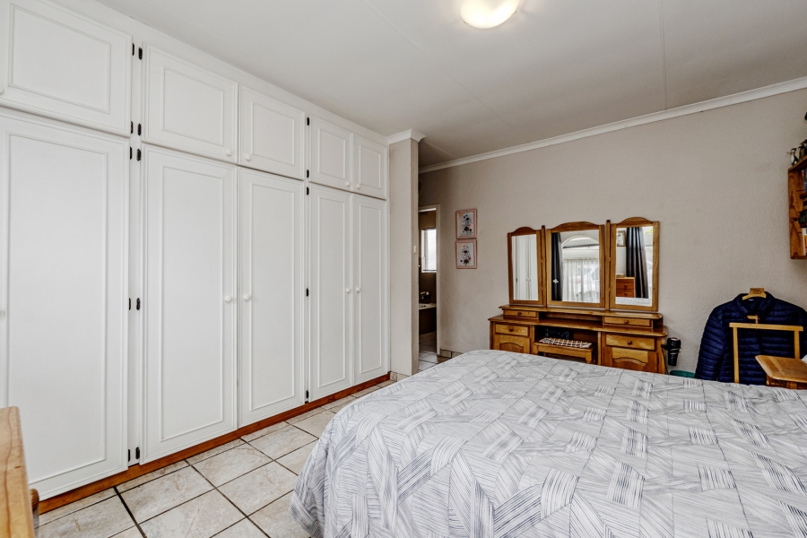 3 Bedroom Property for Sale in Groblerpark Gauteng
