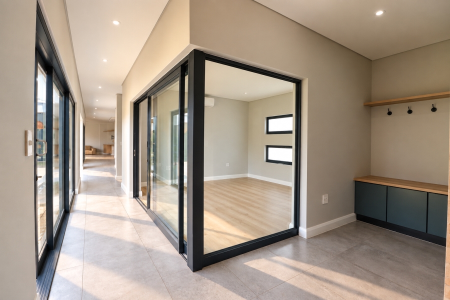 5 Bedroom Property for Sale in Midstream Estate Gauteng