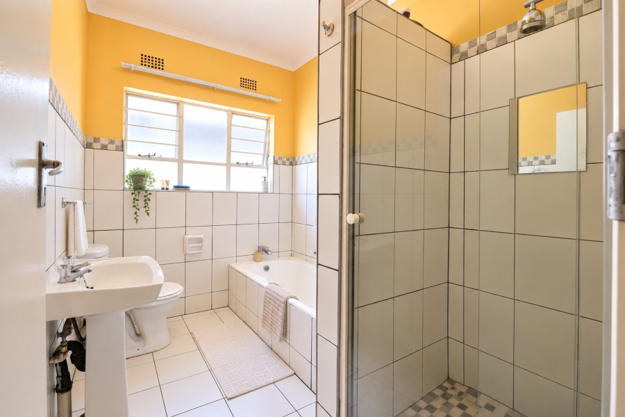 3 Bedroom Property for Sale in Vorna Valley Gauteng