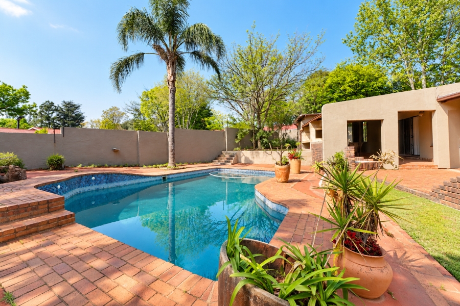 3 Bedroom Property for Sale in Vorna Valley Gauteng