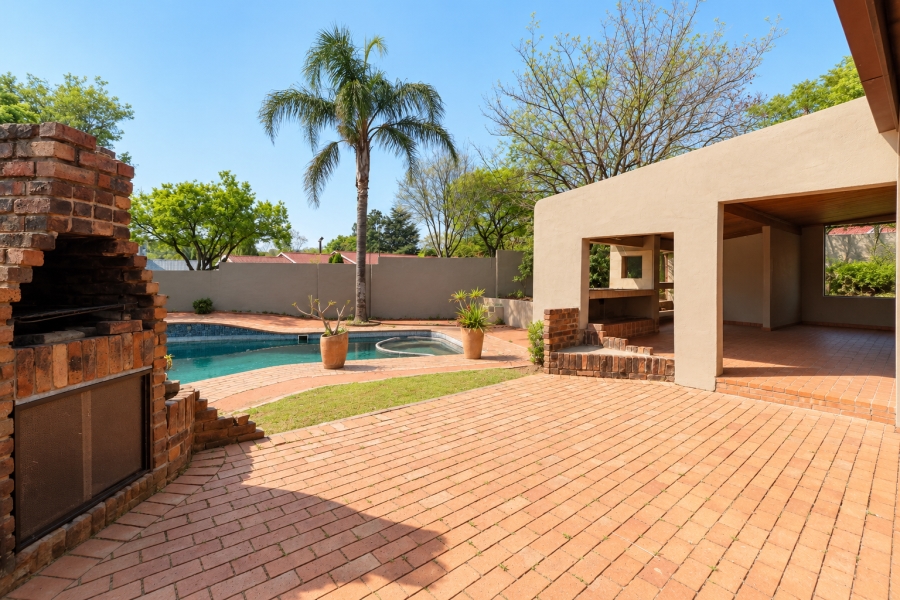 3 Bedroom Property for Sale in Vorna Valley Gauteng