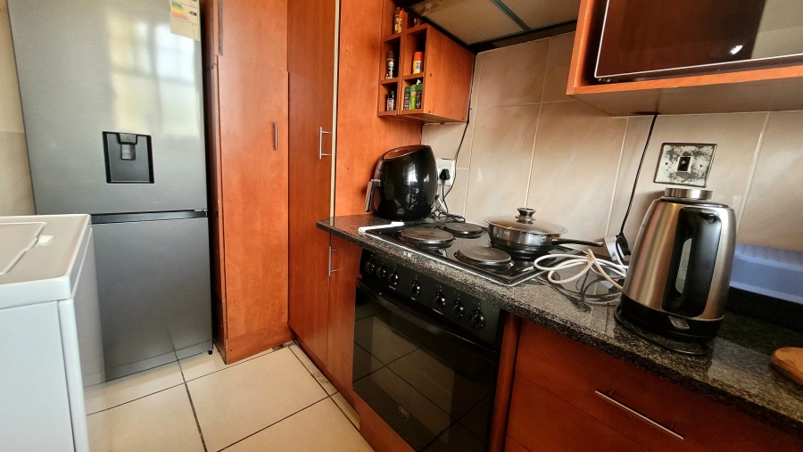 2 Bedroom Property for Sale in Sunnyside Gauteng