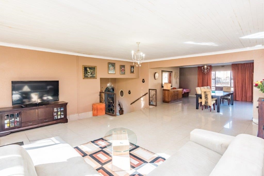 To Let 3 Bedroom Property for Rent in Rant En Dal Gauteng