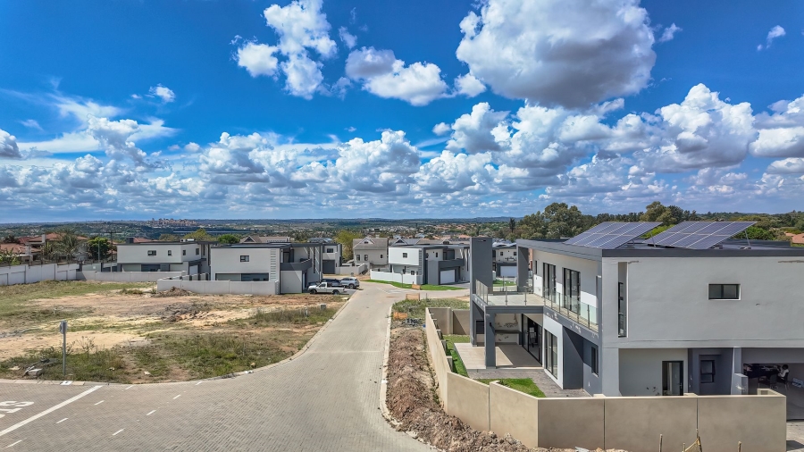 3 Bedroom Property for Sale in Fourways Gauteng