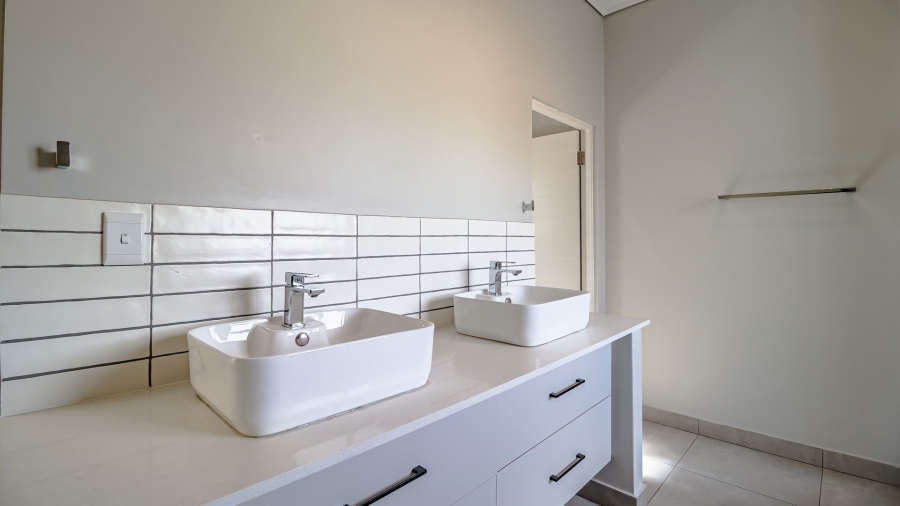 3 Bedroom Property for Sale in Fourways Gauteng