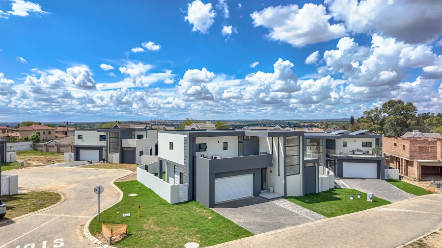 3 Bedroom Property for Sale in Fourways Gauteng