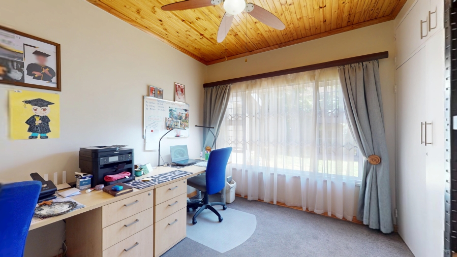 3 Bedroom Property for Sale in Hazeldene Gauteng