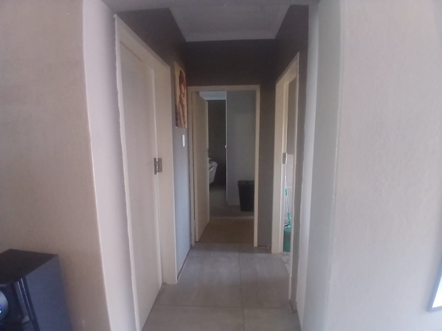 2 Bedroom Property for Sale in Hesteapark Gauteng