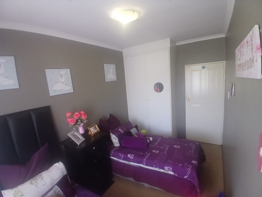 2 Bedroom Property for Sale in Hesteapark Gauteng