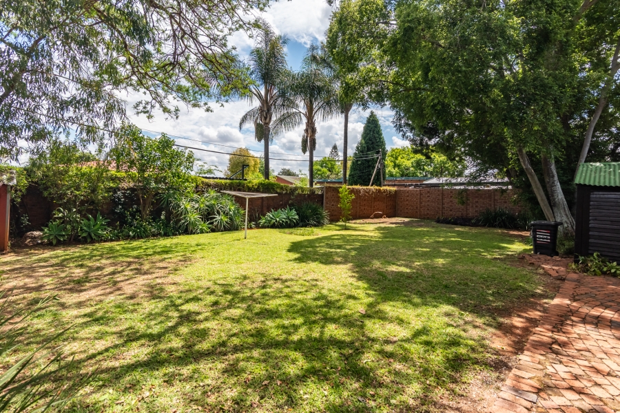 4 Bedroom Property for Sale in Garsfontein Gauteng