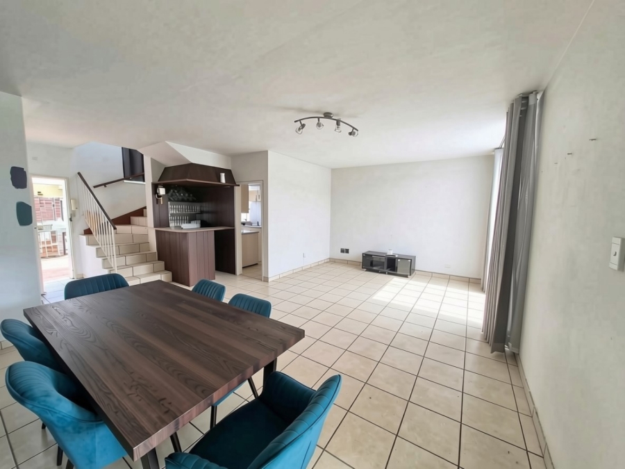 To Let 2 Bedroom Property for Rent in Bedfordview Gauteng
