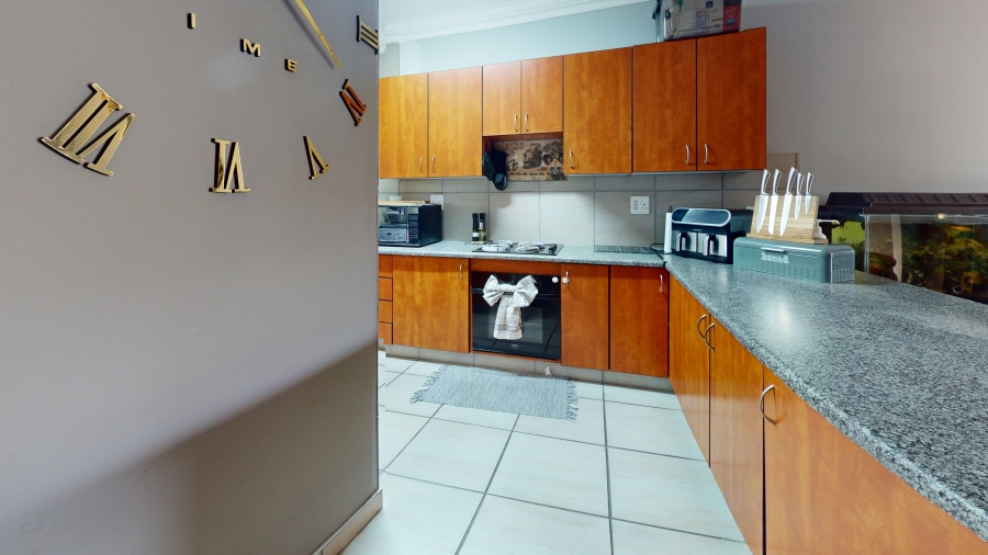 2 Bedroom Property for Sale in Ravenswood Gauteng