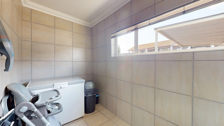 2 Bedroom Property for Sale in Ravenswood Gauteng