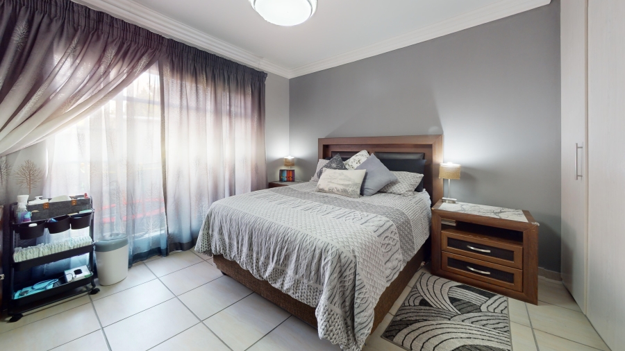 2 Bedroom Property for Sale in Ravenswood Gauteng